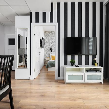 ורשה Prymasa Tysiaclecia - P&O Serviced Apartments מראה חיצוני תמונה